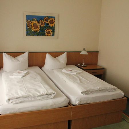 Hotel Traube Оффенбург Екстер'єр фото